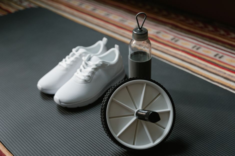 Best Home Workout Routine Reddit: What Actually Works (And What Doesn’t)