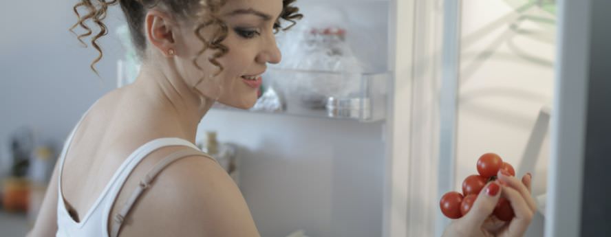 Why You Shouldn’t Store These 10 Foods in the Fridge